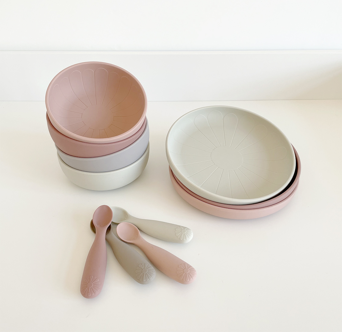 Assiettes fleurs en silicone - Set de 2 - Beige et Marron