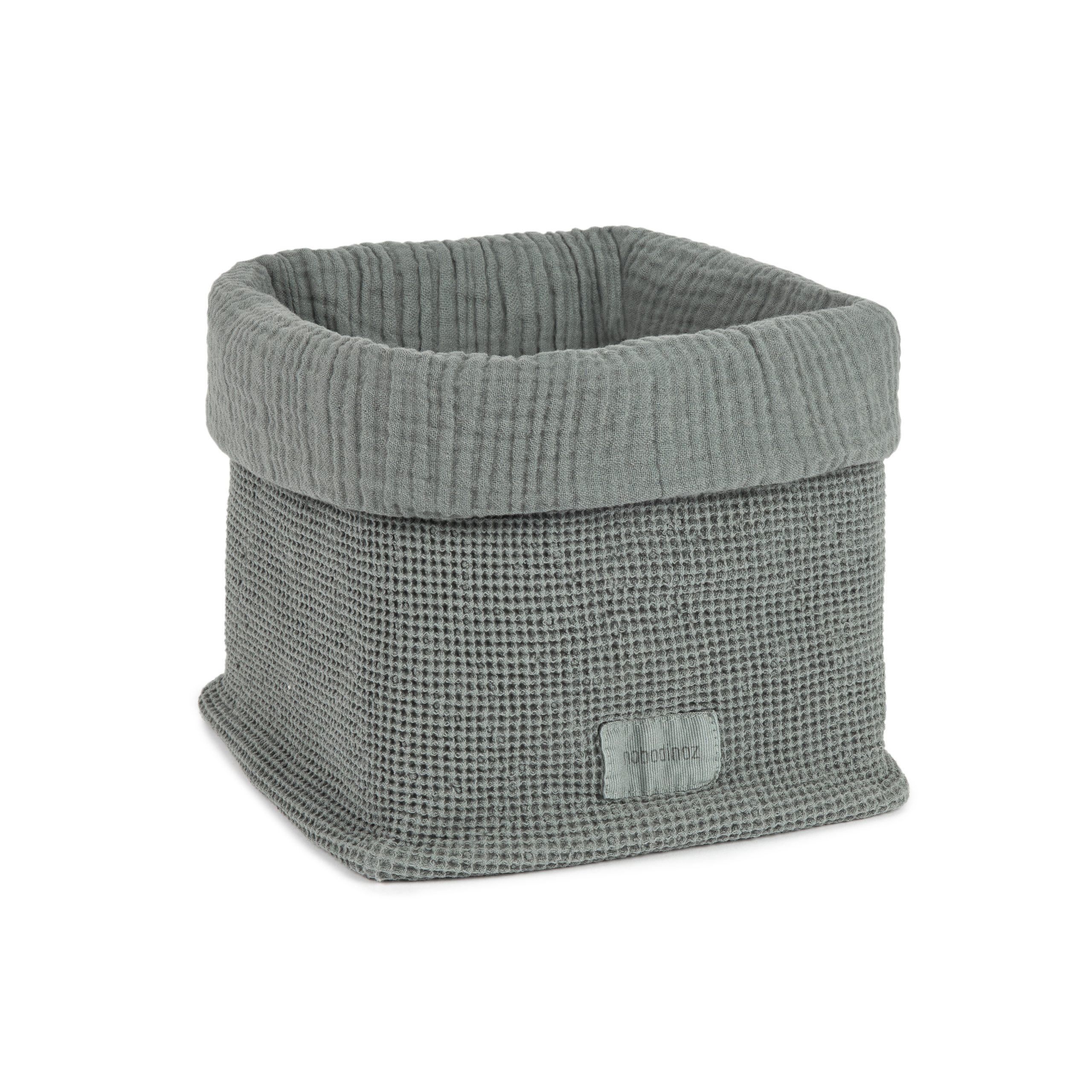 Panier de rangement Nobodinoz Wabi-Sabi Azur pour chambre bébé, vue d’angle