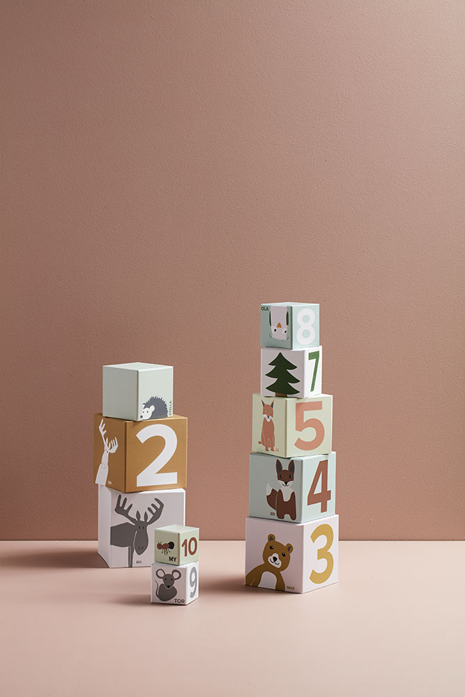 Cubes a empiler bebe EDVIN en papier illustré animaux et chiffres