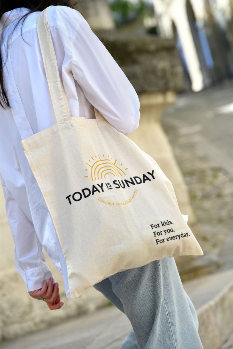 Tote bag Today Is Sunday avec le slogan For kids, For you, For everyday