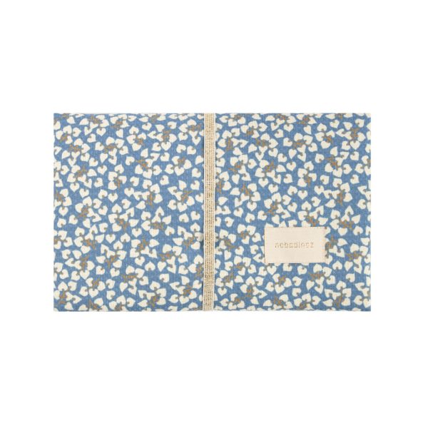 Matelas à langer de voyage Mozart Blue Yumiko Nobodinoz en coton bio avec poches et doublure imperméable